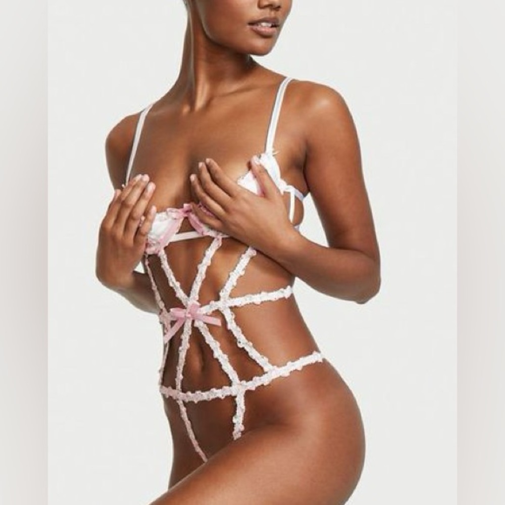 NWT Victoria Secret Strappy secret garden bodysuit teddy